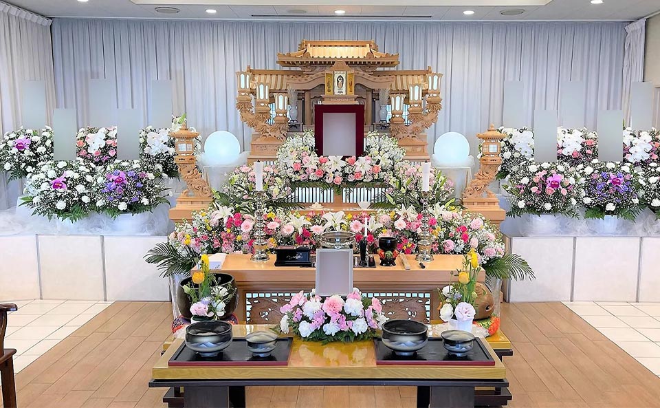 南山ホールでの一般葬プランイメージ